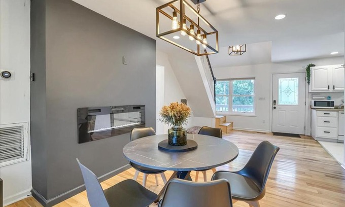 Greenwood Lake House | Feel like home in GWL, free EV/hybrid charger