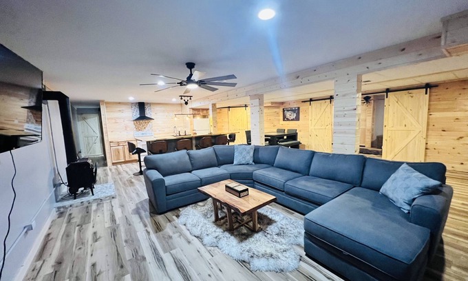 Higgins Lake House | Feel like home