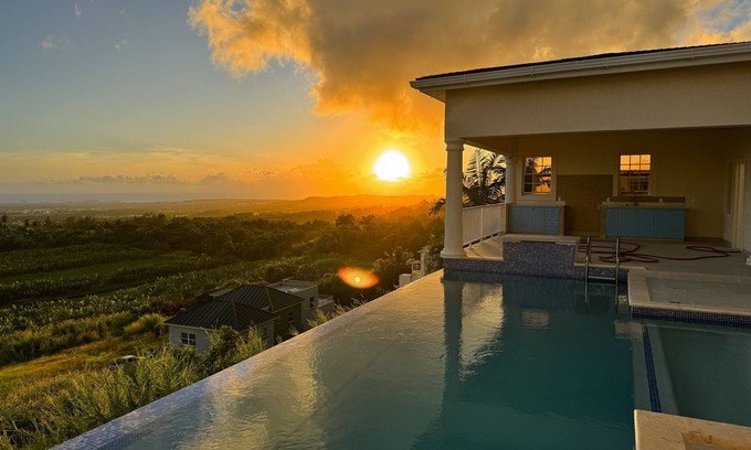 West Coast House | Feel like when you're at home.n12462311839