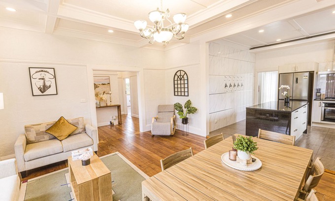 Mount Albert Villa | Feels like your home.
