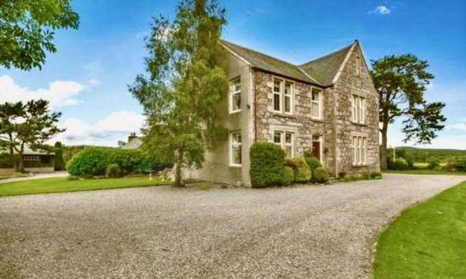 Carrbridge House | Feith Mhor Lodge-a perfect place to unwind, relax or indulge in a Highland break