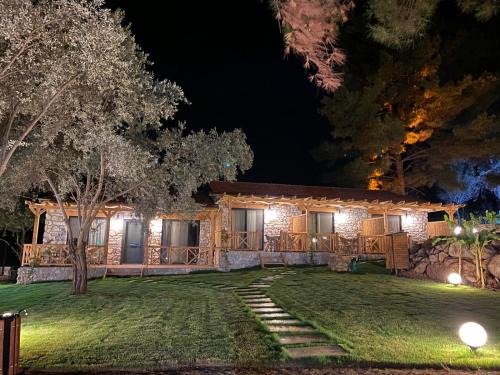 Avlana Cabin | Felicita House