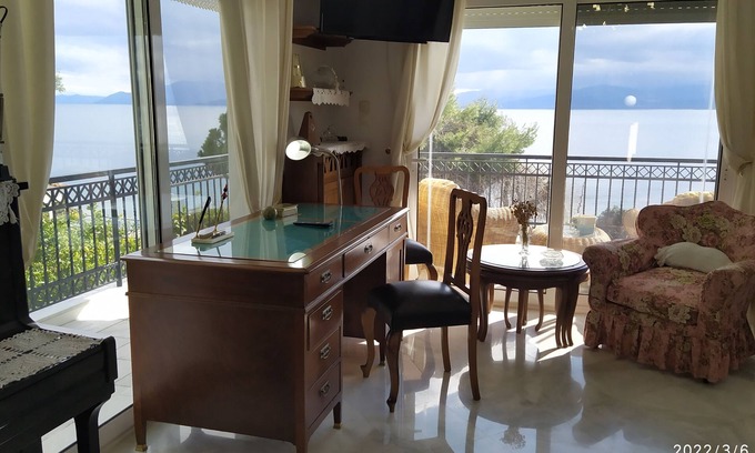 Nea Anchialos House | Felicity Seafront Luxury House