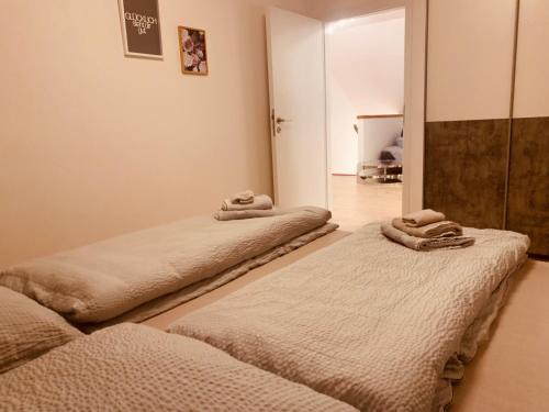Salzweg Apartment | FELIX LIVING 3, modern & cozy 2 Zimmer Wohnung, Netflix, Parkplatz