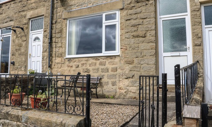 North Bitchburn Cottage | FELLEND HOUSE, pet friendly, with open fire in Cockfield