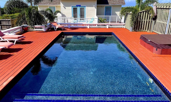 Governor's Harbour House | Fenced Property, Near all Beaches, Pool, Hot Tub, Sundeck, Firepit, Grill, Wi-Fi