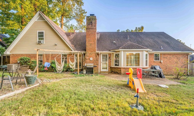 Bartlett Estates House | Fenced Yard - Family-Friendly Bartlett Estates
