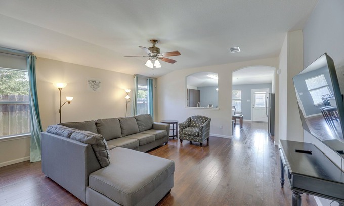 Elm Creek House | Fenced Yard & Playset: Elgin Family Getaway!