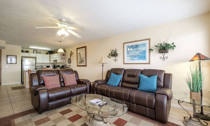 Cedar Key Condo | Fenimore Mill 8B - Boat Parking, Pool, Hot Tub!