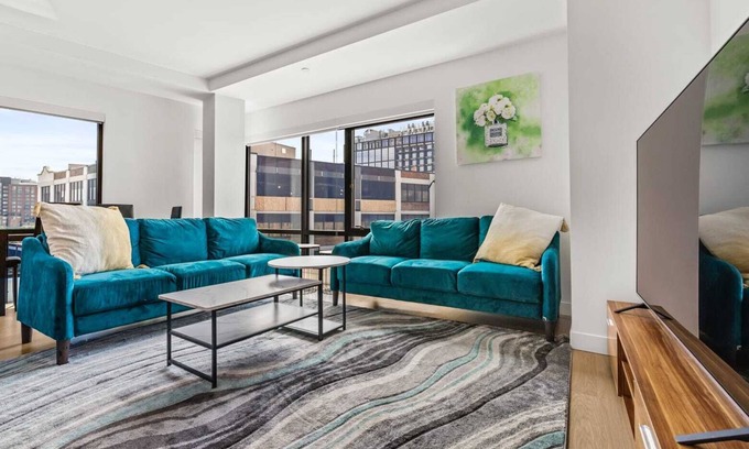 West Fens Apartment | Fenway Cultural District, 2 bed 2 bath