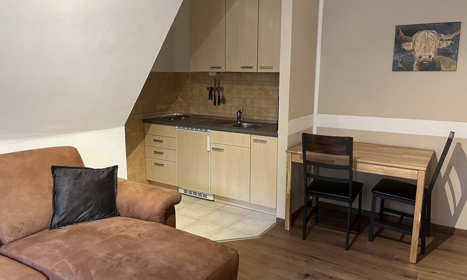 Elkeringhausen Apartment | Ferienwohnung "orkeblick" mit Küchenzeile