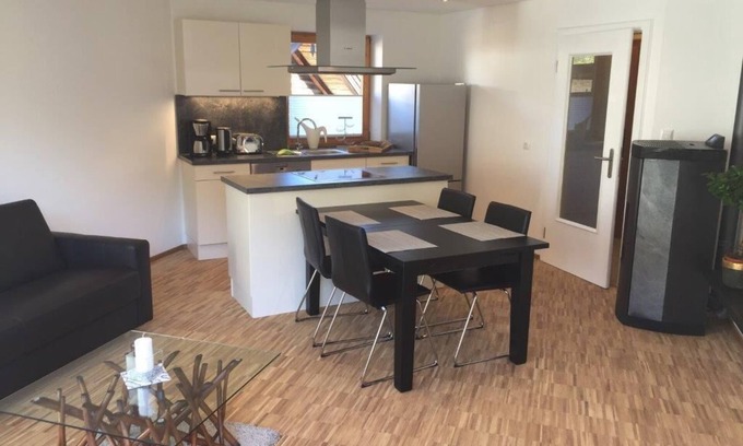 Ramsau Apartment | Ferienwohnung Steinberg* im 'Haus am Bachrand', 1-2 Personen , Dusche/WC, Balkon, TV, 1 Schlafzimmer