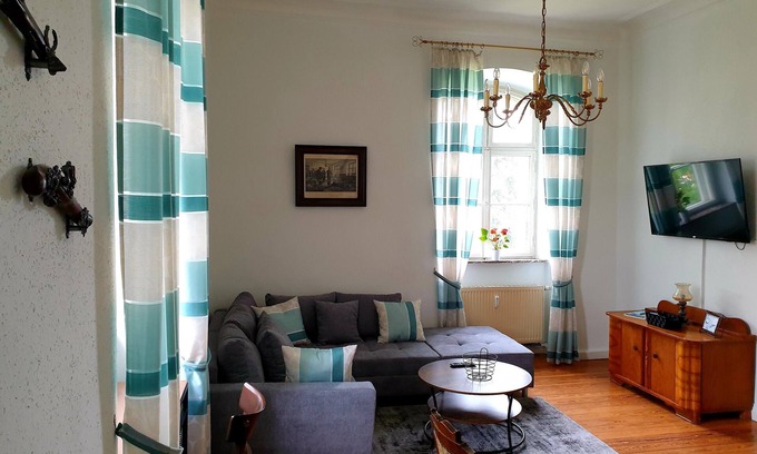 Hilbringen Apartment | Ferien im Schloss Hilbringen