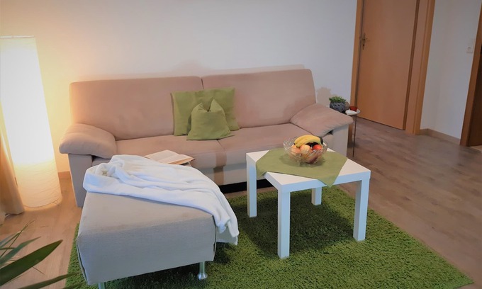 Niederalteich Apartment | Feriendomizil im Erdgeschoss mit Kachelofen