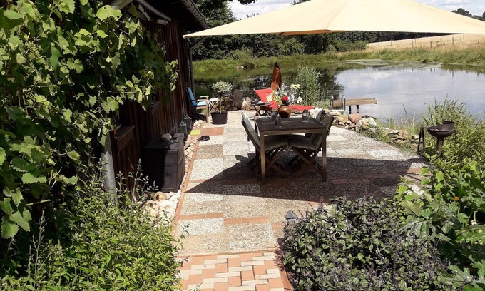 Eggermuhlen Cabin | Ferienhütte am Privatsee, Fischen, Schwimmen, Reiten, Wandern und Radeln