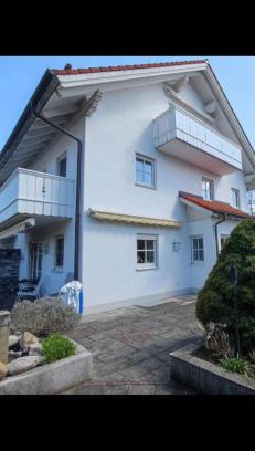 Weilheim House | Ferienhaus Weilheim mit Garten Spiel und Spass