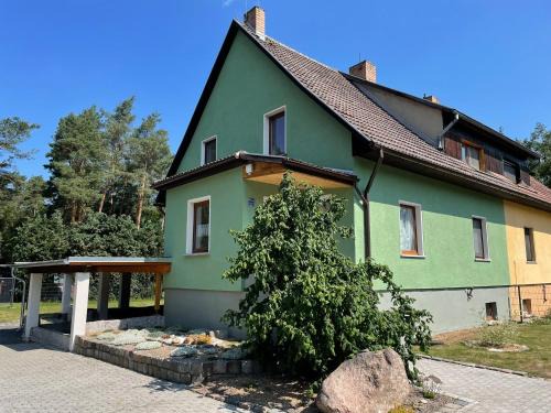 Gross-Sarchen Apartment | Ferienhaus Family and Friends am Knappensee