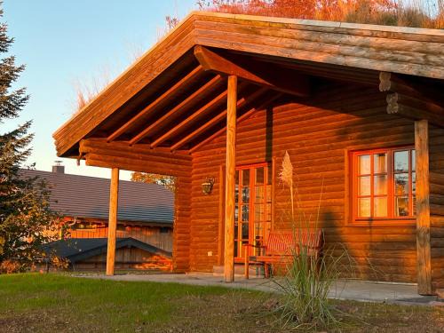 Buchet House | FERIENHAUS FERIENWOHNUNG EIFEL-ARDENNEN BLOCKHAUS Viebighaus