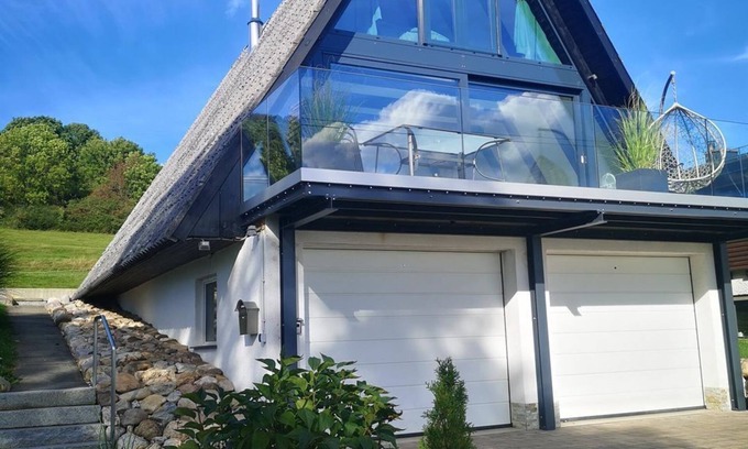 Tann House | Ferienhaus Fynnhütte - holiday home, shower or bath, toilet, 2 bedrooms