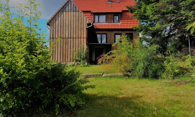 Rothesutte Apartment | Ferienhaus im Bergdorf mit Terasse und Garten