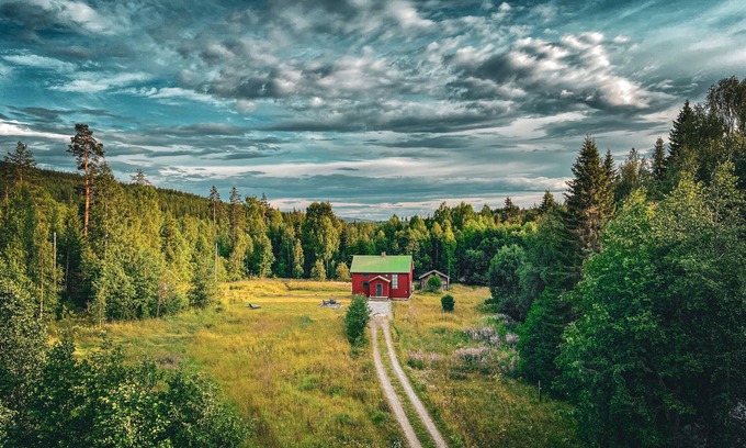 Liden House | Ferienhaus in Schweden 300m vom See im Wald Alleinlage Hütte in Mittelschweden
