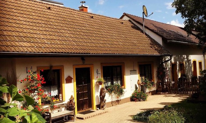 Prellenkirchen House | Ferienhaus Karin