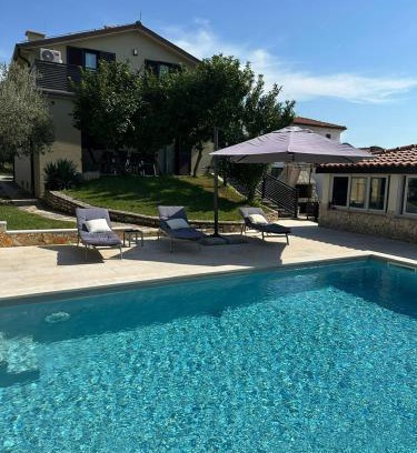 Vilanija House | Ferienhaus Marija mit Pool