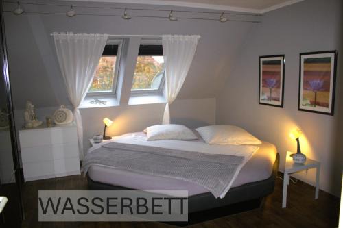 Sievershagen House | Ferienhaus Meerzeit-4SZ, 2Wohnzimmer, WLAN-8 km Warnemünde