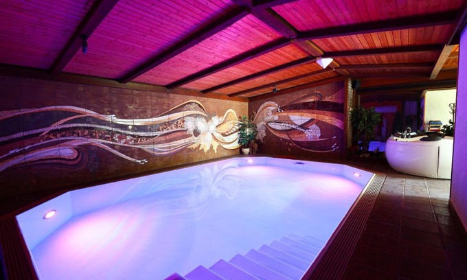 Gilgenbach House | Ferienhaus mit Schwimmbad, Whirlpool & Sauna am Nürburgring