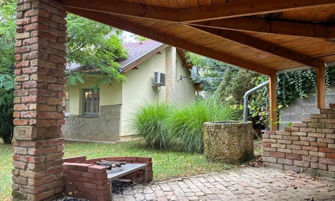 Siofok Cottage | Ferienhaus mit whirlpool
