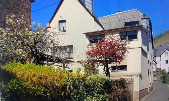 Ediger House | Ferienhaus Moselblick am Kapellchen