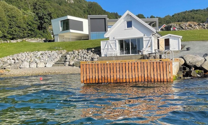 Strand House | Ferienhaus Südnorwegen: Motorboot Mietbar, Internet, Strom und Wasser Inklusive!
