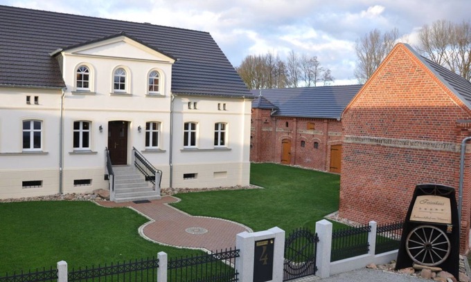 Raddusch House | Ferienhaus Spreewaldhof am Wasser Das Gutshaus - Das Gutshaus