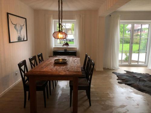 Saaldorf-Surheim House | Ferienhaus Surheim