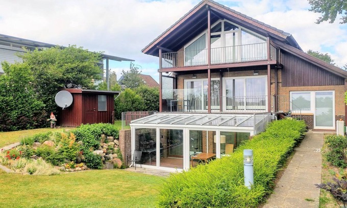 Ruckeberg House | Ferienhaus Villa "schleirose" in Kappeln
