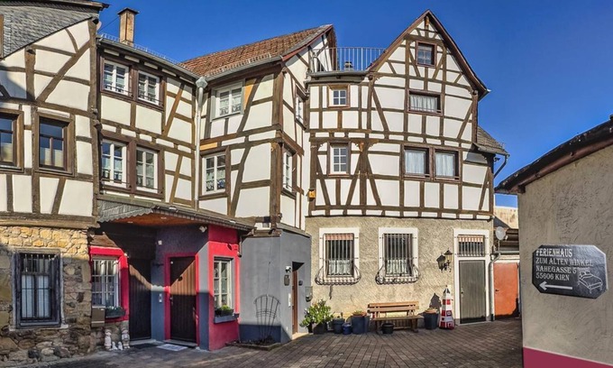 Kirn House | Ferienhaus Zum Alten Winkel - Ferienhaus, Dusche, WC, 4 Oder Mehr Schlafräume