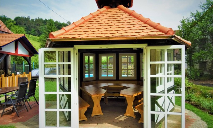 Groenohe Apartment | Ferienhof Hohe * FeWo "Hohle Kirche" organic farm Franconian Switzerland