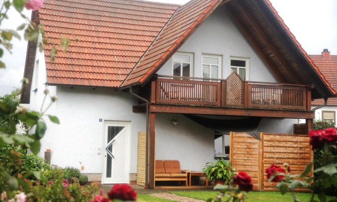 Bischofsheim an der Rhon Apartment | Ferienwohnung blaues Haus