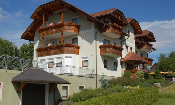 Drobollach am Faakersee Apartment | Ferienwohnungen Petschnig 2
