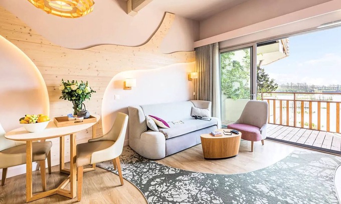 Bailly-Romainvilliers Apartment | Ferienwohnung Garden VIP 2 Personen