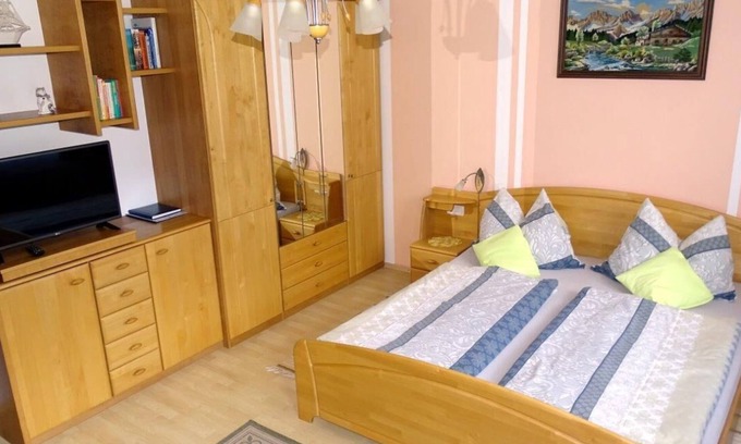Lackenhof Apartment | Ferienwohnung mit Balkon für bis zu 4 Personen