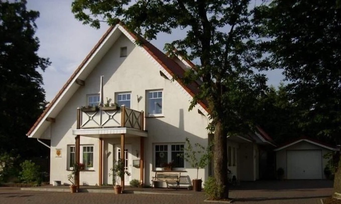 Nordenham Apartment | Ferienwohnung/app. für 2 Gäste mit 55m² in Abbehausen-ellwürden