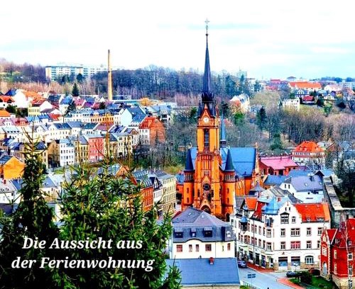 Mylau Apartment | Ferienwohnung "Blick Mylau" - Nähe Freizeitpark Plohn & weltgrößter Ziegelsteinbrücke