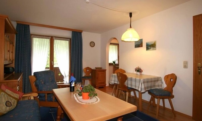 Unterschonau Apartment | Ferienwohnung 1 bis 4 Personen, 65 qm, 1 separates Schlafzimmer, Terrasse