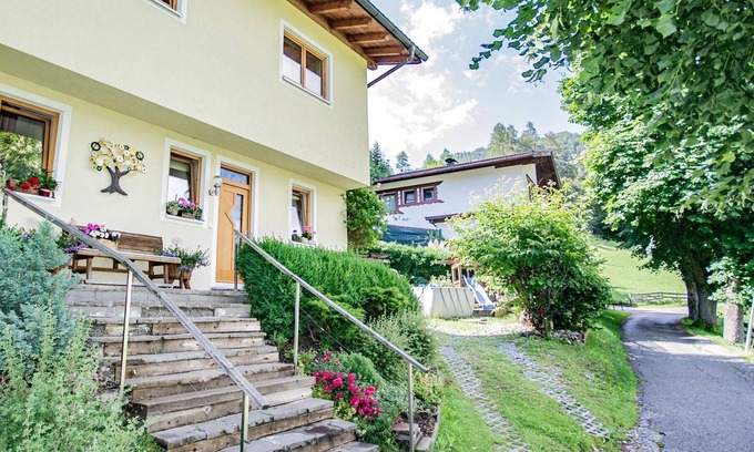 Steinach am Brenner Apartment | Ferienwohnung Wechselberger - Ferienwohnung mit Terrasse und Bergblick