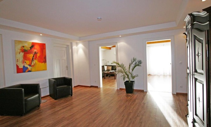 Garmisch-Partenkirchen Apartment | Ferienwohnung-Am-Kurpark-Wohnung-3-150qm