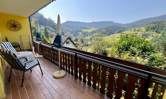 Loecherberg Apartment | Ferienwohnung 105qm, 3 Schlafzimmer, max. 6 Personen