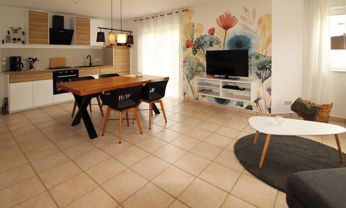 Ramsberg Apartment | Ferienwohnung (75qm) mit 2 Schlafzimmern, Wohnküche und Südterrasse