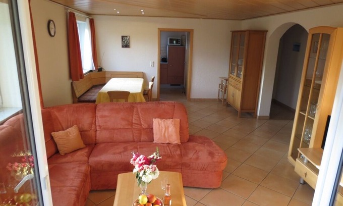 Lippertsreute Apartment | Ferienwohnung 2, 100qm, 3 Schlafzimmer, max. 6 Personen