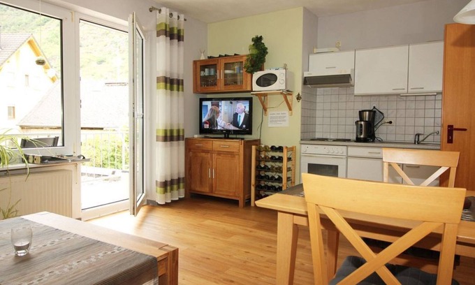Ernst Apartment | Ferienwohnung 2 - Ferienwohnungen Georg Andre Söhne